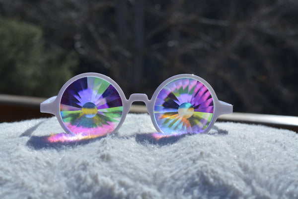 WHITE MAGIC KALEIDOSCOPE GLASSES - FUTURE EYES