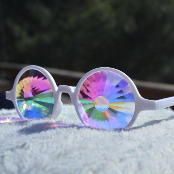 WHITE MAGIC KALEIDOSCOPE GLASSES - FUTURE EYES